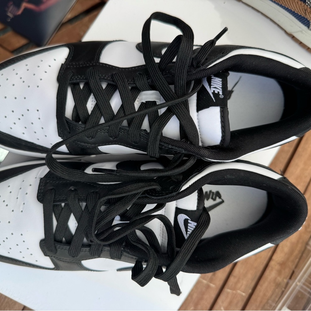 Nike Dunk low Panda Classic Black and White mens 10 Excellent Preowned condition